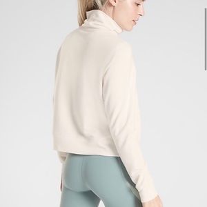 Athleta cropped turtleneck high neck sweatshirt